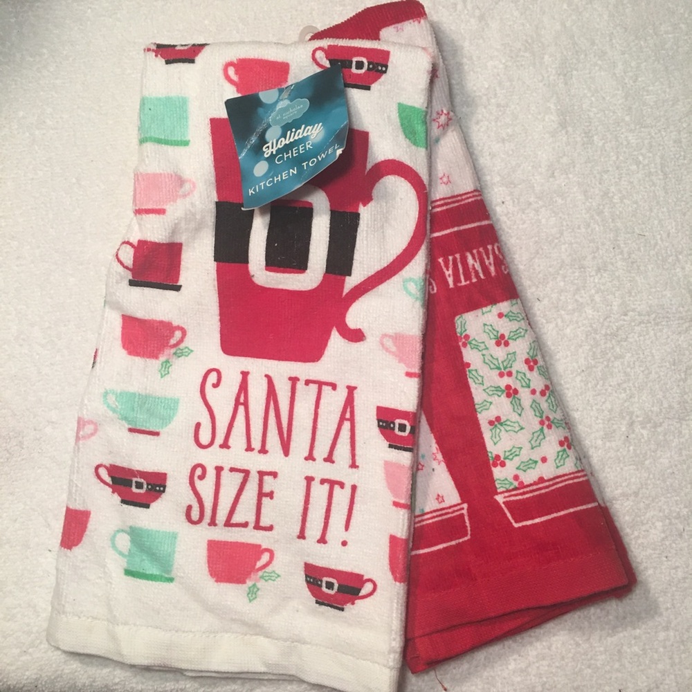 NWT Santa Size It 2 Pack Holiday Towels